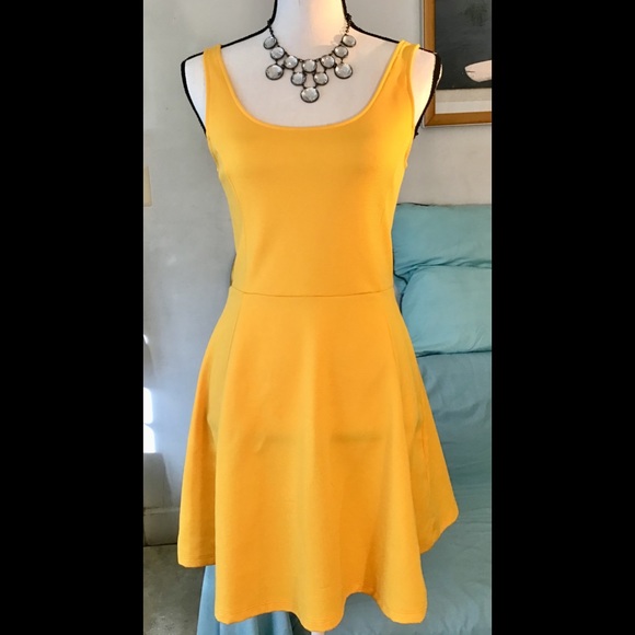 Divided H&M yellow dress. Size 8